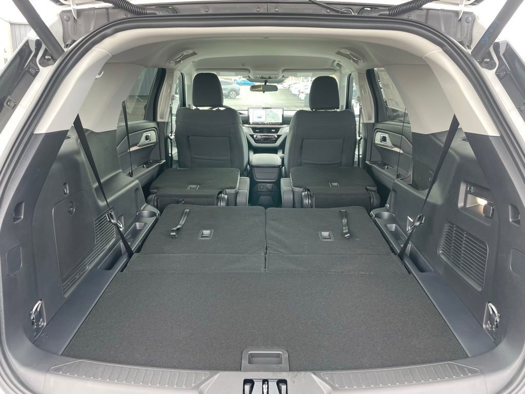 New 2026 Ford Explorer Active image 34