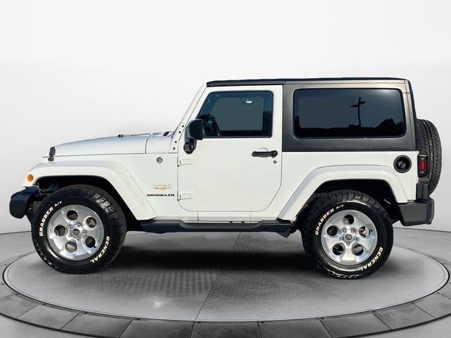 Used 2015 Jeep Wrangler Sahara w/ Connectivity Group AWD/4WD image 2