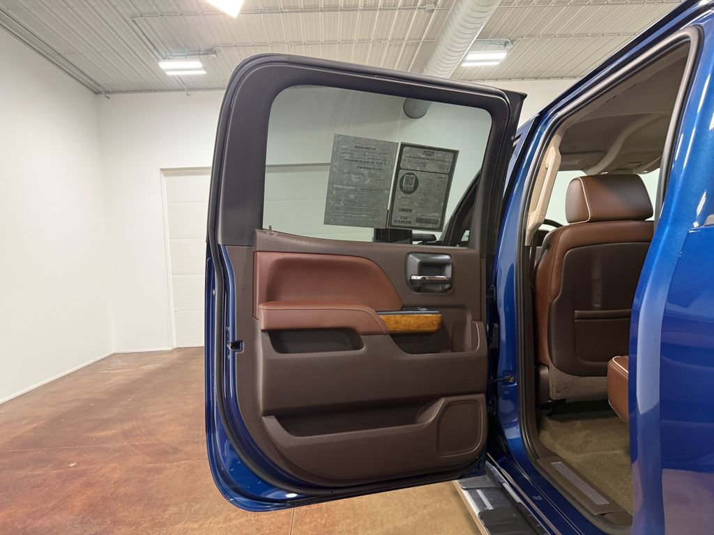 Used 2015 Chevrolet Silverado 2500 High Country w/ Duramax Plus Package image 48