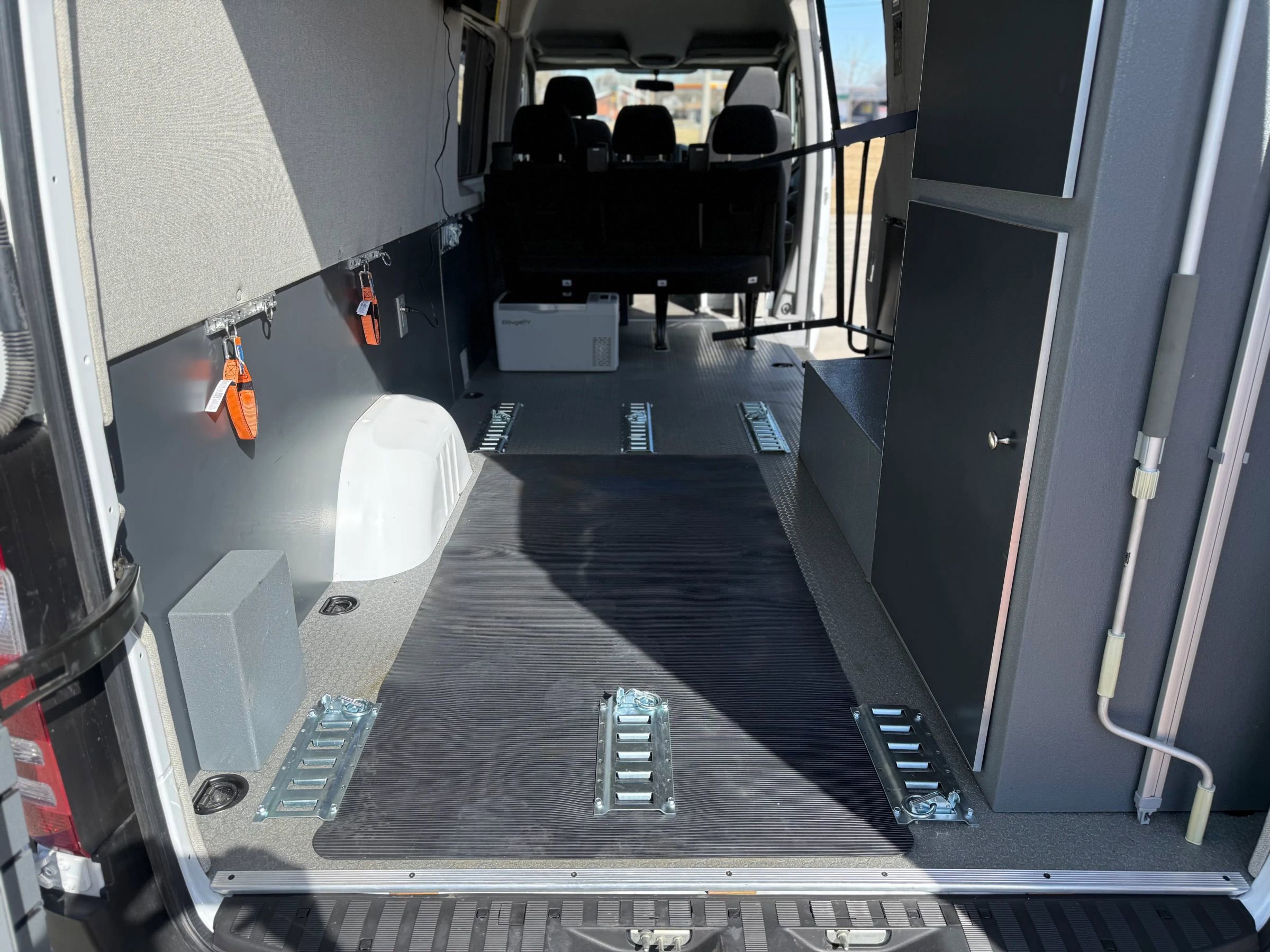 Used 2011 Mercedes-Benz Sprinter 2500 w/ Premium Pkg image 29