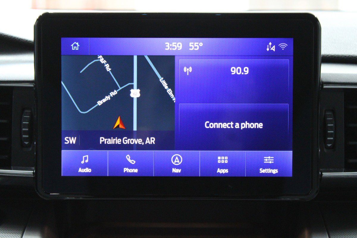 Used 2021 Ford Explorer XLT w/ Equipment Group 202A AWD/4WD image 25