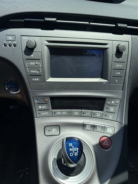 Used 2015 Toyota Prius Two FWD image 12
