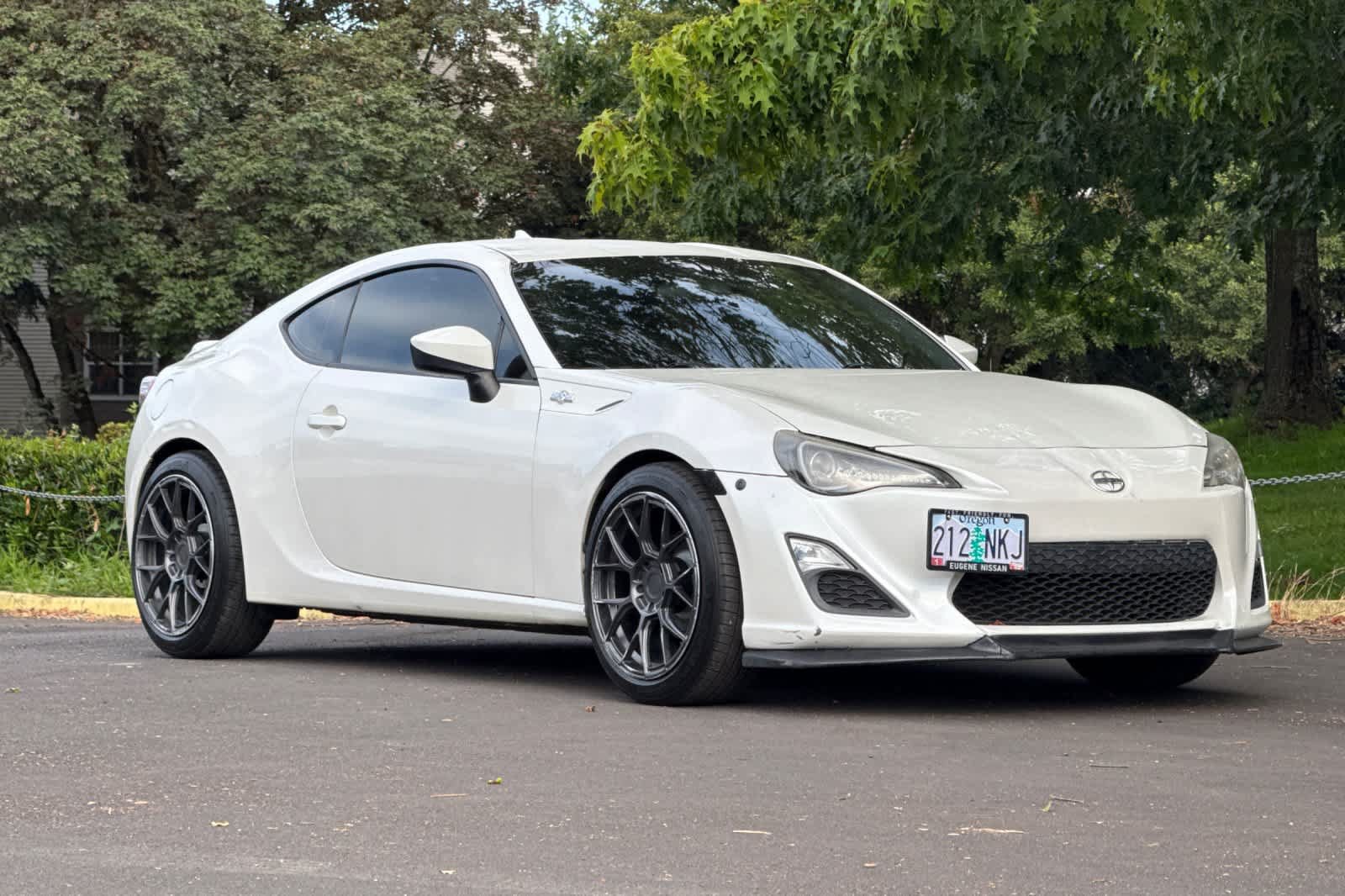 Used 2013 Scion FR-S RWD image 9