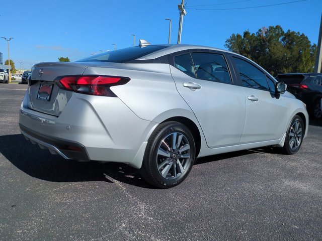 Used 2025 Nissan Versa SV w/ Trunk Package image 4