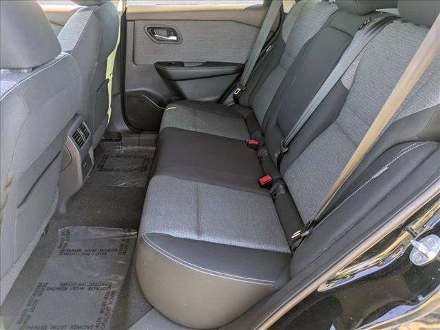 Used 2022 Nissan Rogue SV image 17