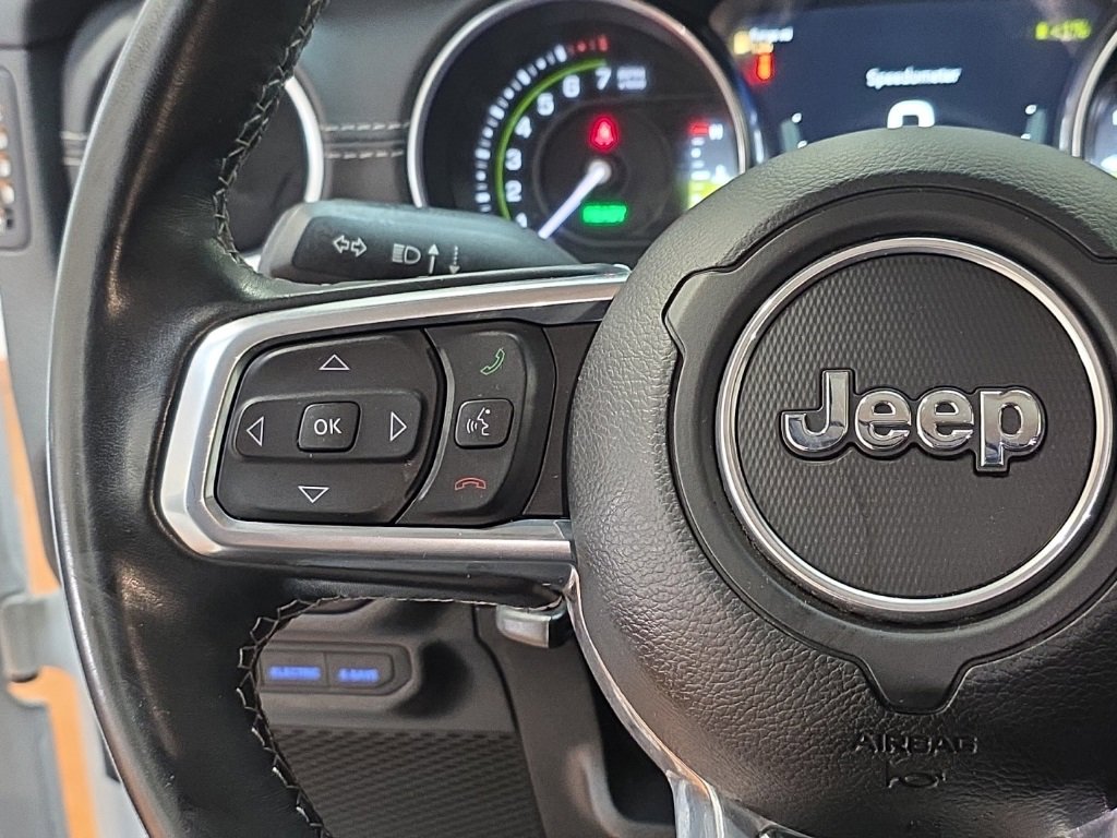 Used 2022 Jeep Wrangler Unlimited Sahara 4xe image 29