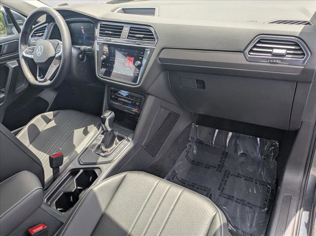 Used 2023 Volkswagen Tiguan SE FWD image 20