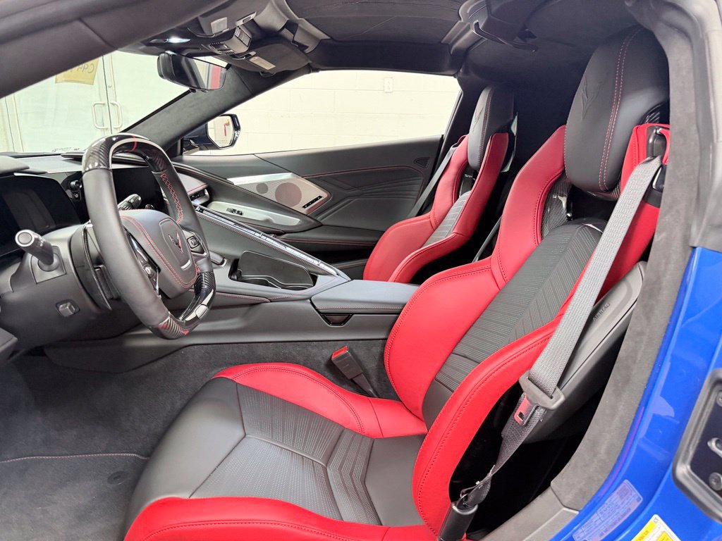 Used 2023 Chevrolet Corvette Z06 RWD image 16