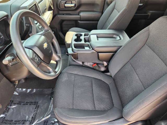 Used 2021 Chevrolet Silverado 2500 Custom w/ Custom Value Package AWD/4WD image 4