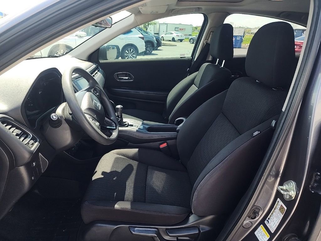 Used 2016 Honda HR-V EX image 10