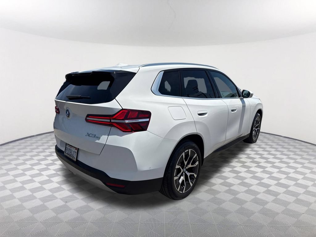 Used 2025 BMW X3 xDrive30i AWD/4WD image 4