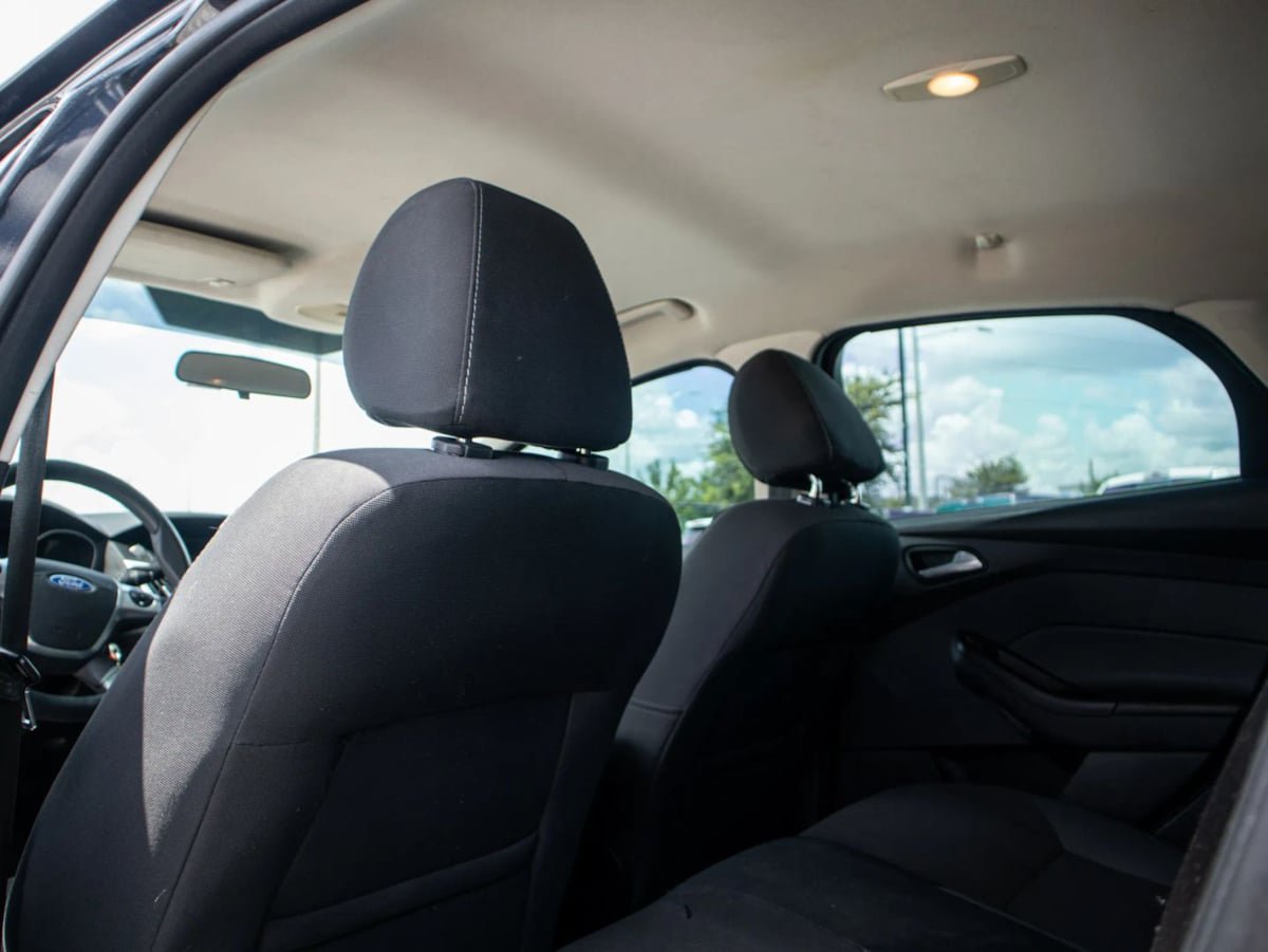 Used 2014 Ford Focus SE FWD image 27