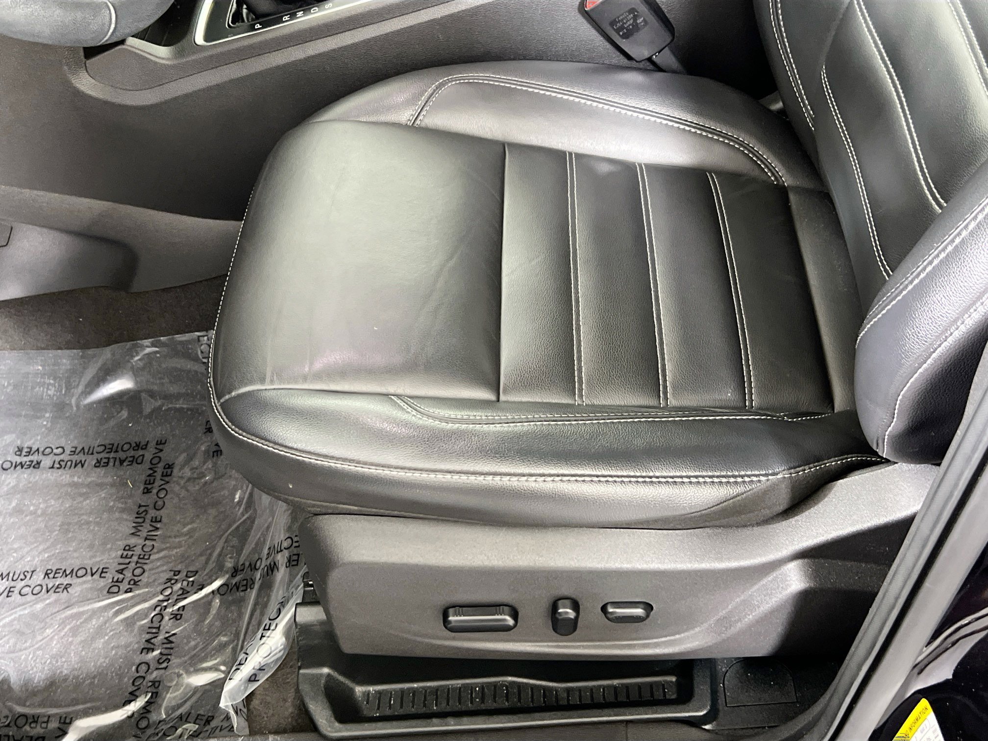 Used 2019 Ford Escape Titanium image 19