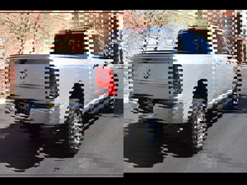 Used 2015 RAM 2500 SLT image 7