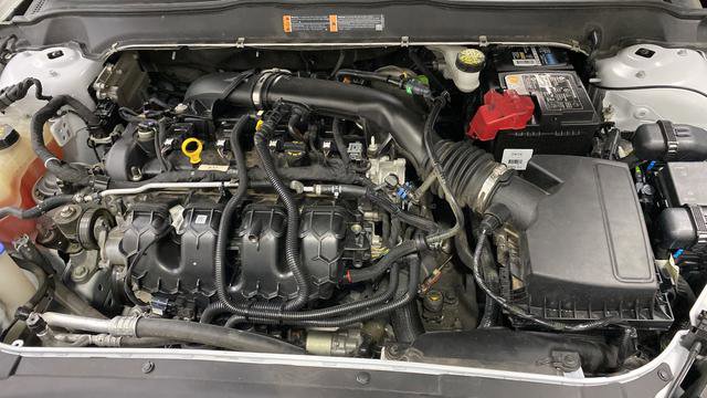 Used 2019 Ford Fusion Titanium FWD image 28