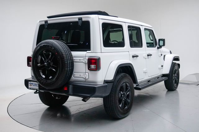 Used 2019 Jeep Wrangler Unlimited Sahara AWD/4WD image 6