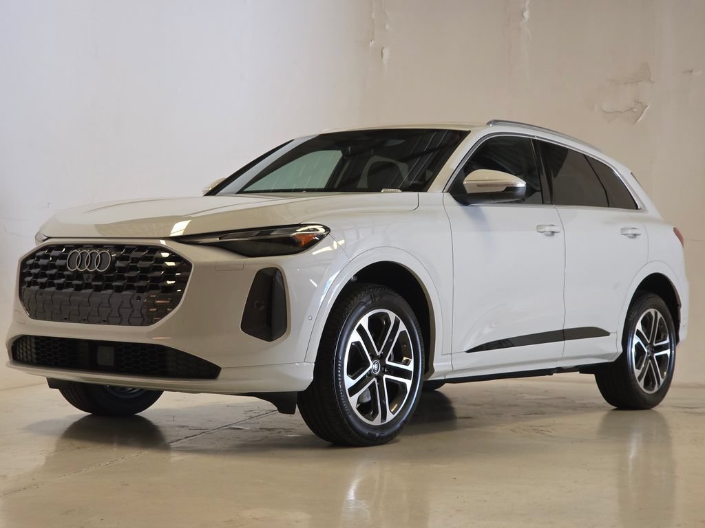 Certified 2025 Audi Q5 Premium w/ Convenience Package AWD/4WD image 1