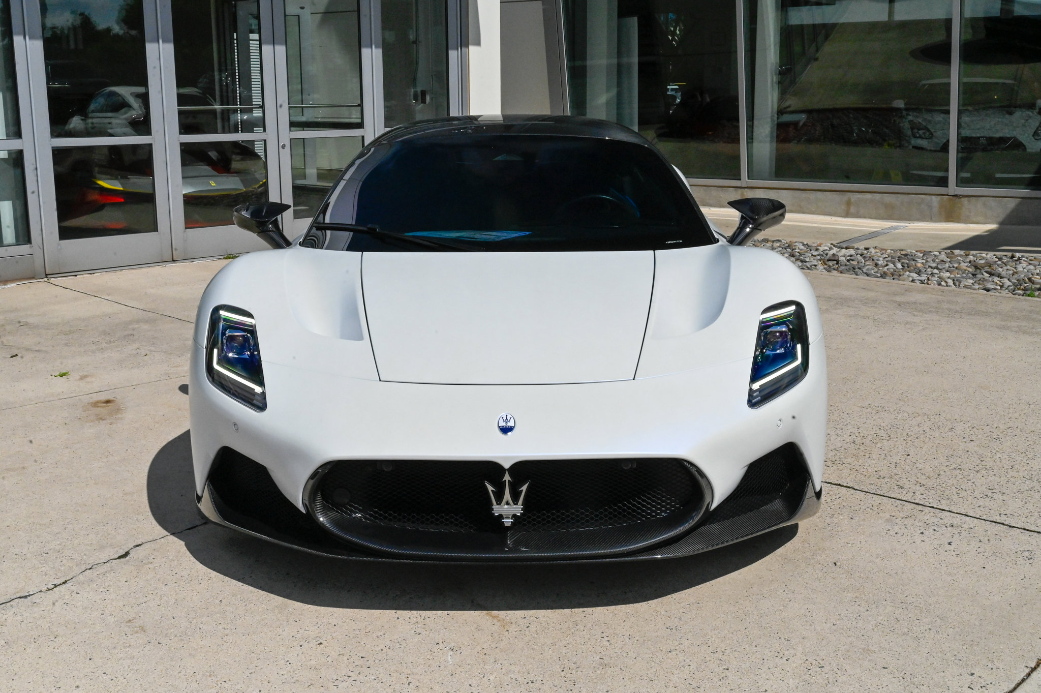 Used 2023 Maserati MC20 Coupe RWD image 2