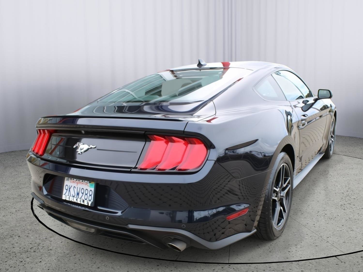 Used 2021 Ford Mustang Premium RWD image 8