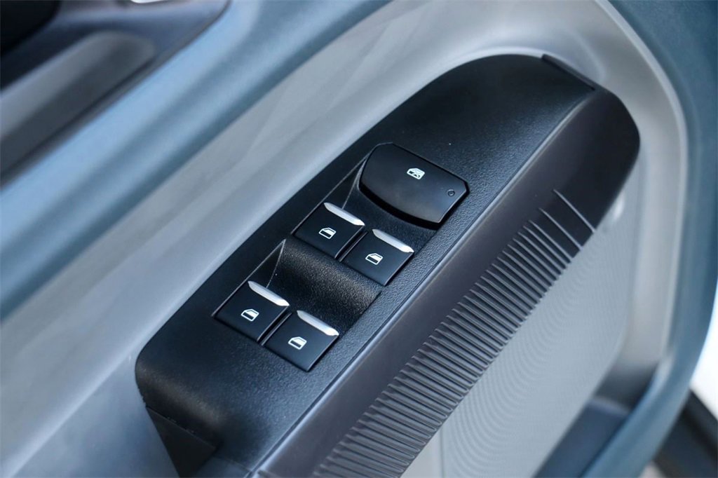 New 2025 Ford Maverick XL w/ Equipment Group 101A image 13