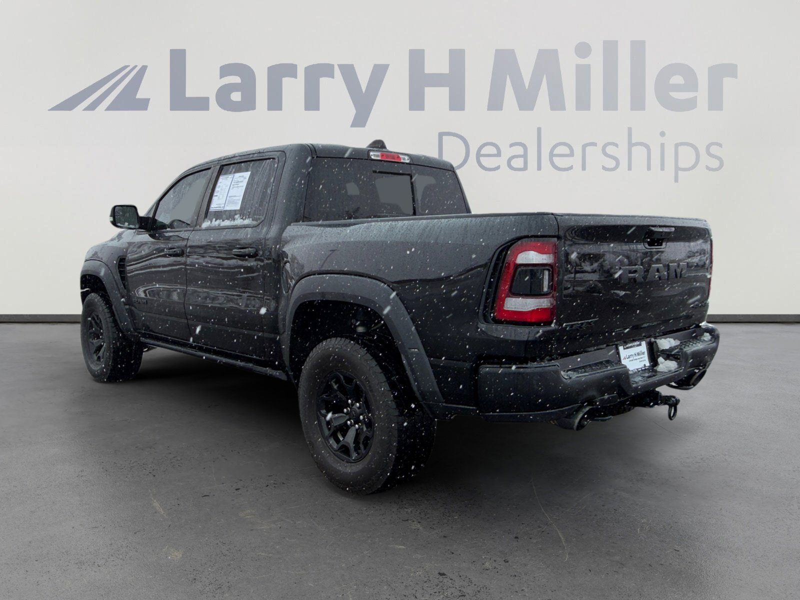 Used 2022 RAM 1500 TRX w/ TRX Level 1 Equipment Group AWD/4WD image 4