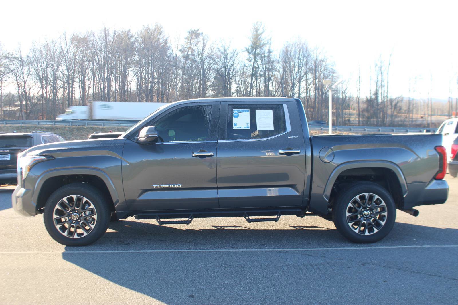 Used 2024 Toyota Tundra Limited w/ Power Package image 4