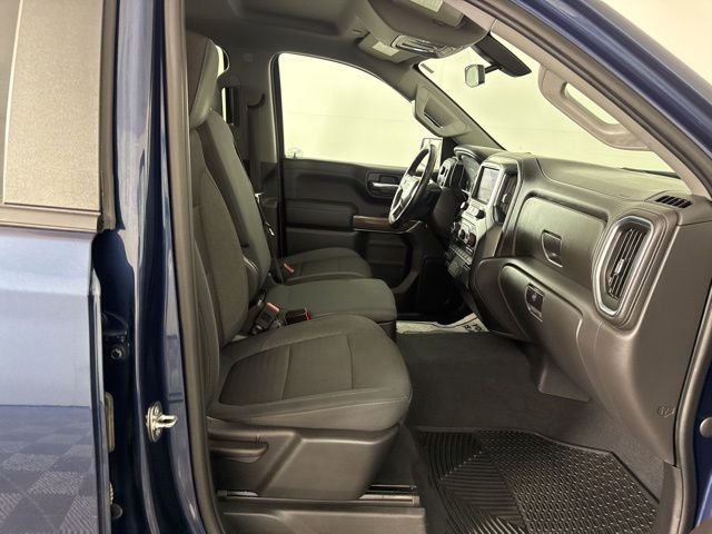 Used 2019 Chevrolet Silverado 1500 LT w/ All-Star Edition image 13