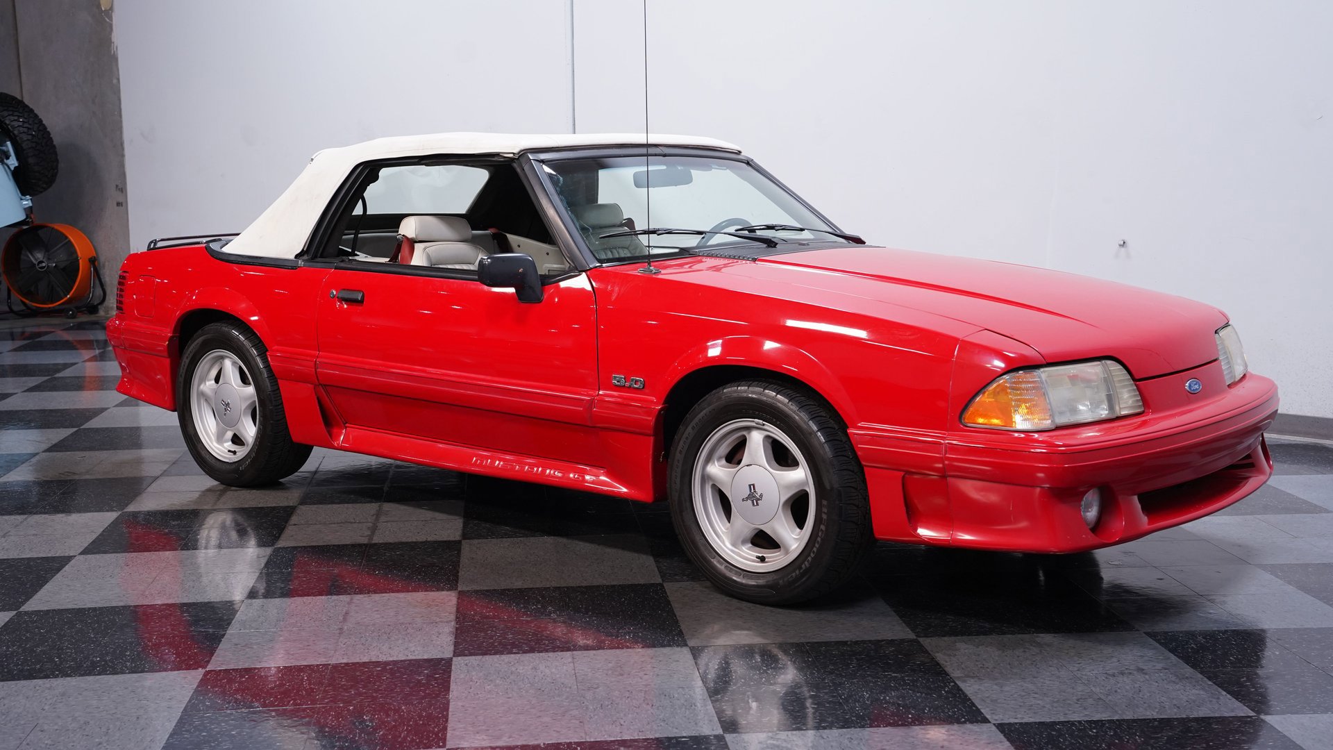 Used 1990 Ford Mustang GT image 13
