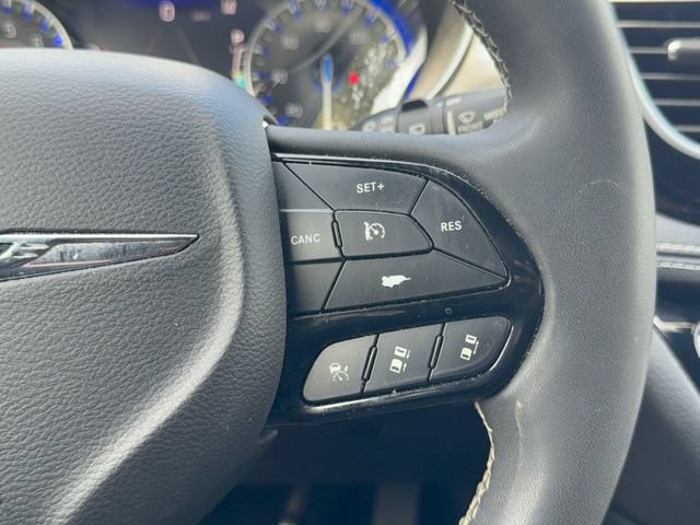 Used 2023 Chrysler Pacifica Limited w/ Uconnect Theater Family Group AWD/4WD image 19