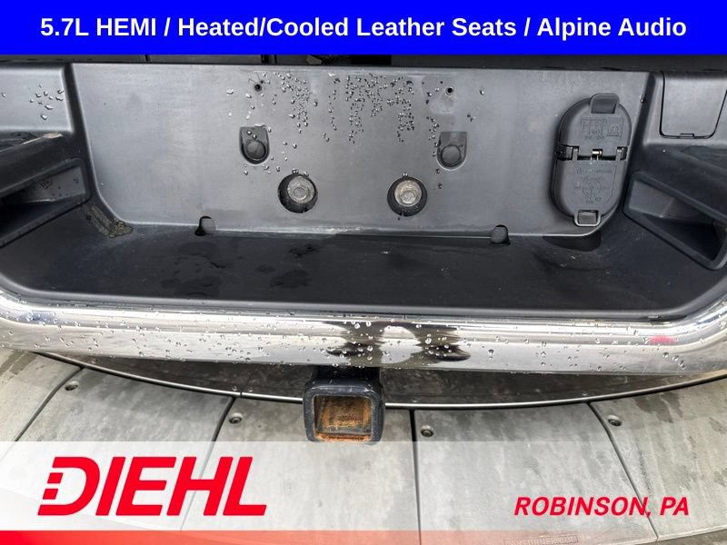Used 2024 RAM 1500 Laramie AWD/4WD image 9