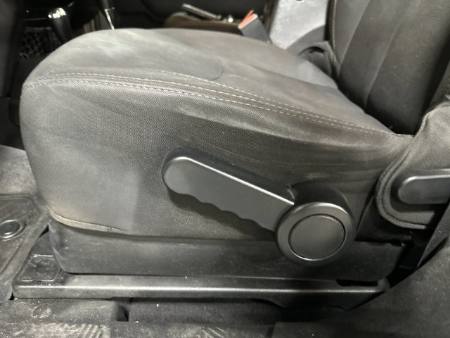 Used 2014 Jeep Wrangler Sahara w/ Connectivity Group AWD/4WD image 18