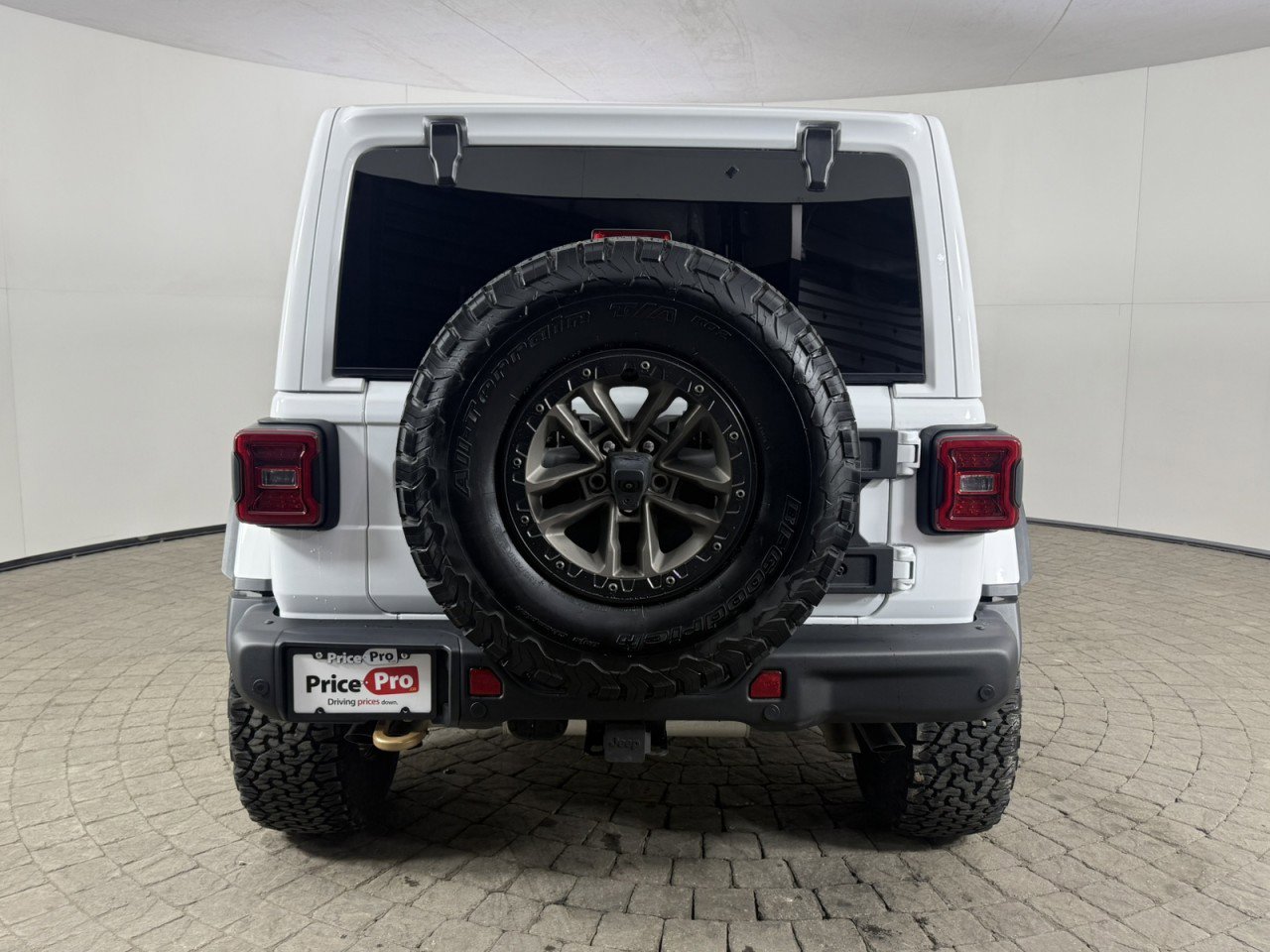 Used 2024 Jeep Wrangler Unlimited Rubicon 392 image 6
