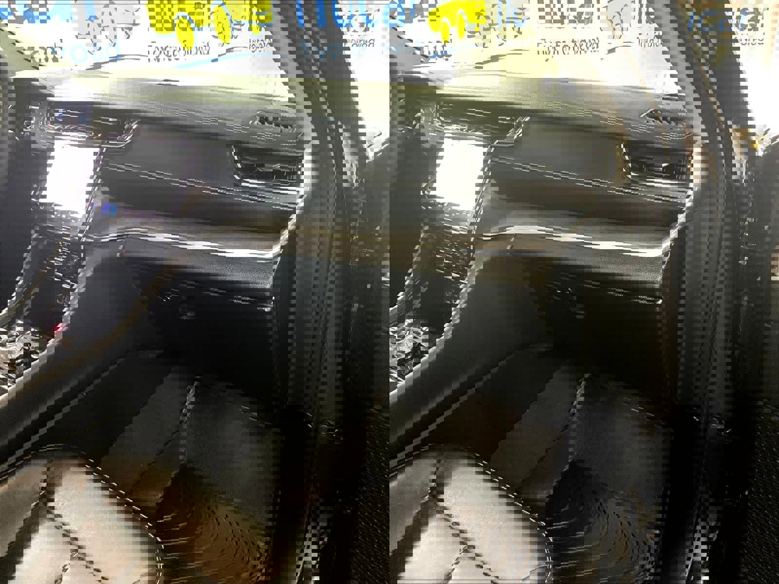 Used 2024 Jeep Grand Cherokee Limited image 13