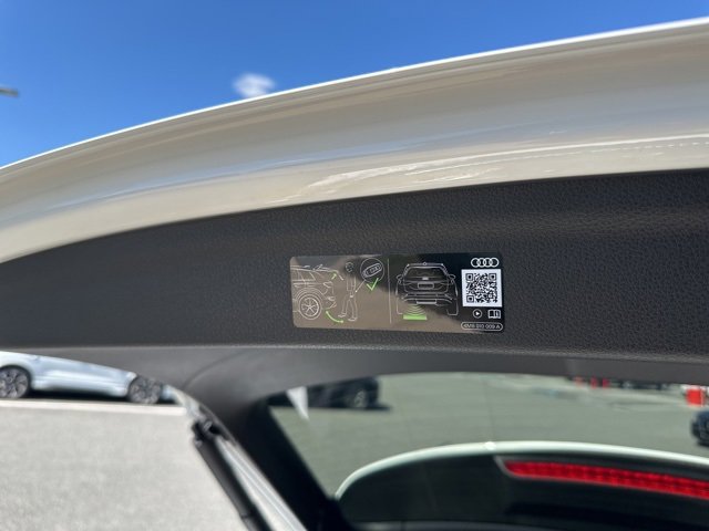 New 2025 Audi Q3 2.0T Premium image 14