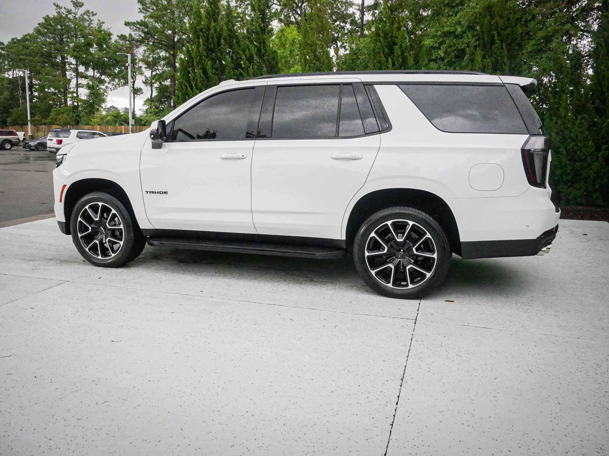 Used 2026 Chevrolet Tahoe RST w/ Comfort Package AWD/4WD image 7