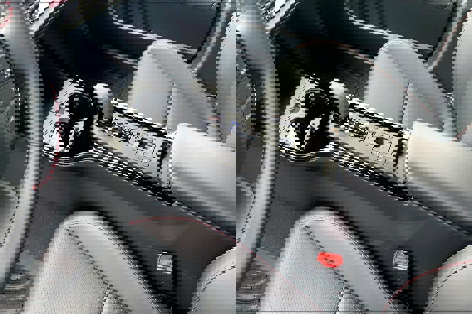 New 2026 Toyota Prius XSE image 7