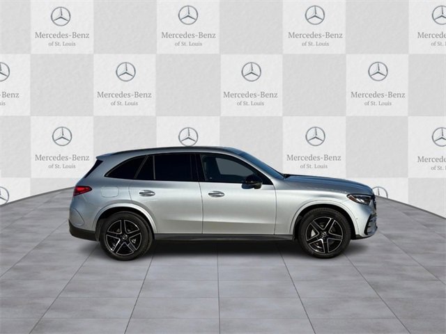 Certified 2025 Mercedes-Benz GLC 300 4MATIC image 2