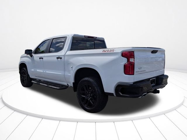 Used 2025 Chevrolet Silverado 1500 LT Trail Boss w/ Convenience Package II AWD/4WD image 5
