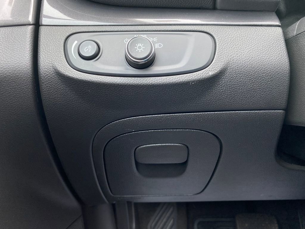 Used 2022 Buick Encore Preferred image 26