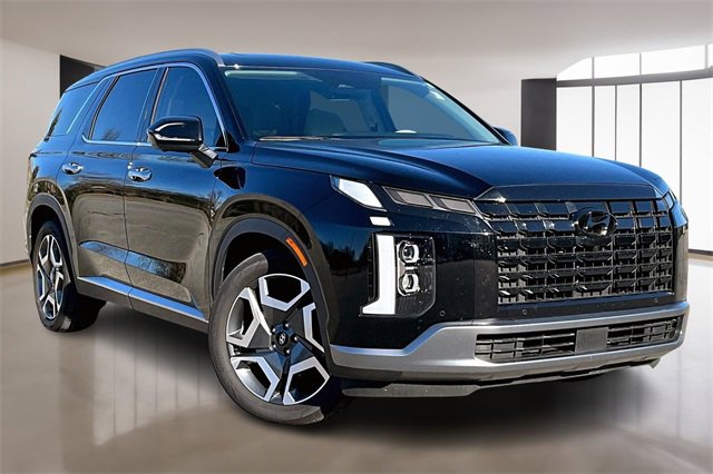 Used 2025 Hyundai Palisade Limited image 3