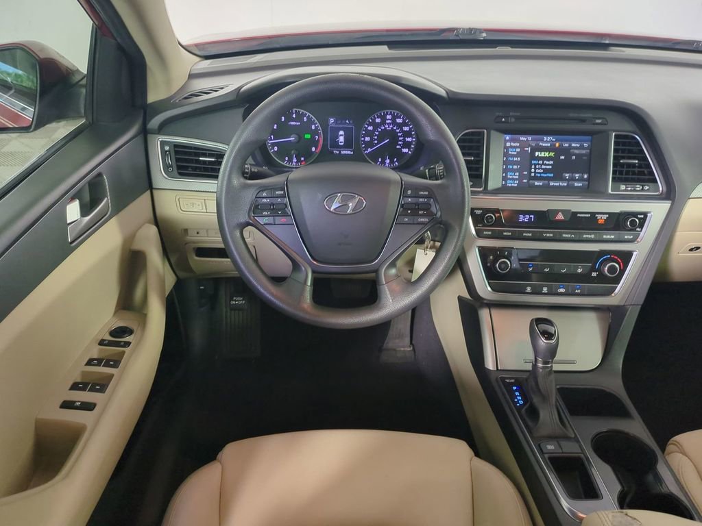 Used 2017 Hyundai Sonata SE FWD image 17