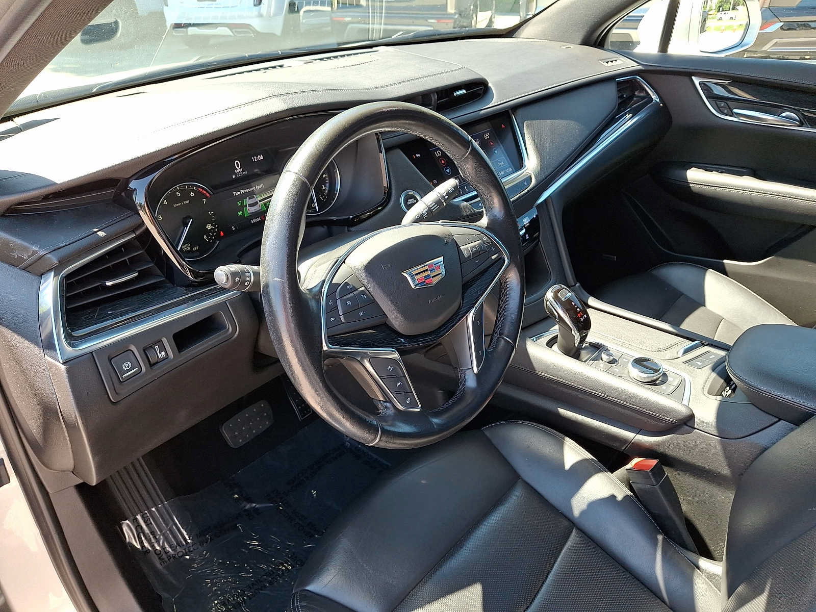 Used 2020 Cadillac XT5 Premium Luxury AWD/4WD image 16