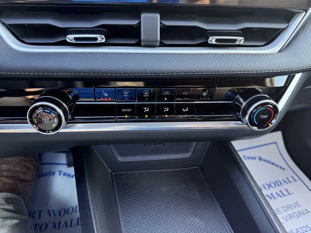 Used 2026 Chevrolet Equinox LT image 22