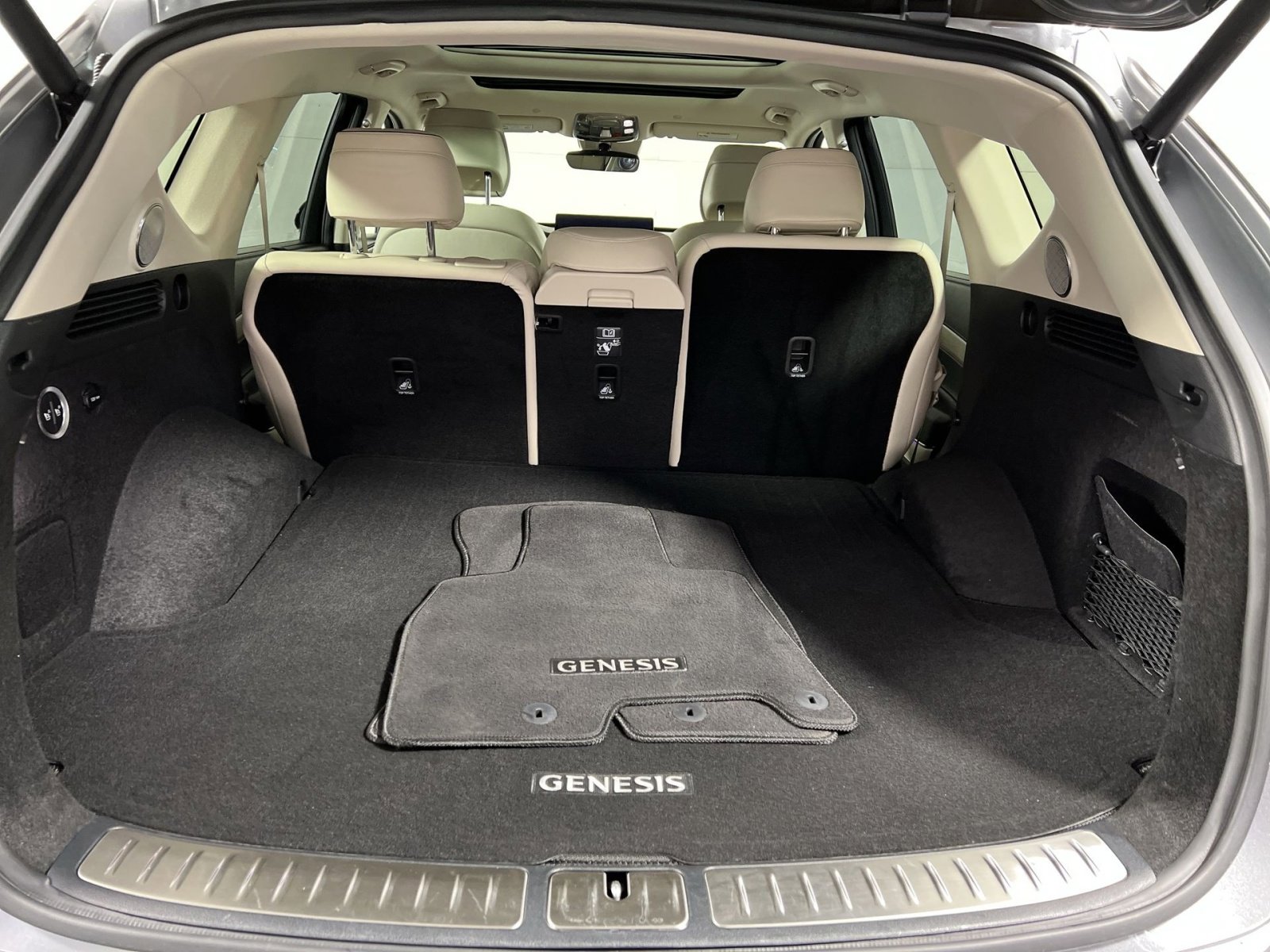 Used 2023 Genesis GV80 2.5T w/ Prestige 20" Package image 26