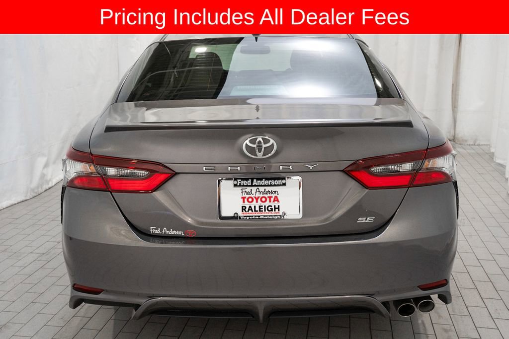 Used 2023 Toyota Camry SE w/ Convenience Package FWD image 4