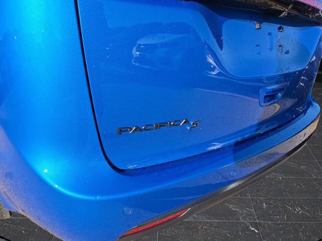 New 2026 Chrysler Pacifica Select w/ S Appearance Package image 35