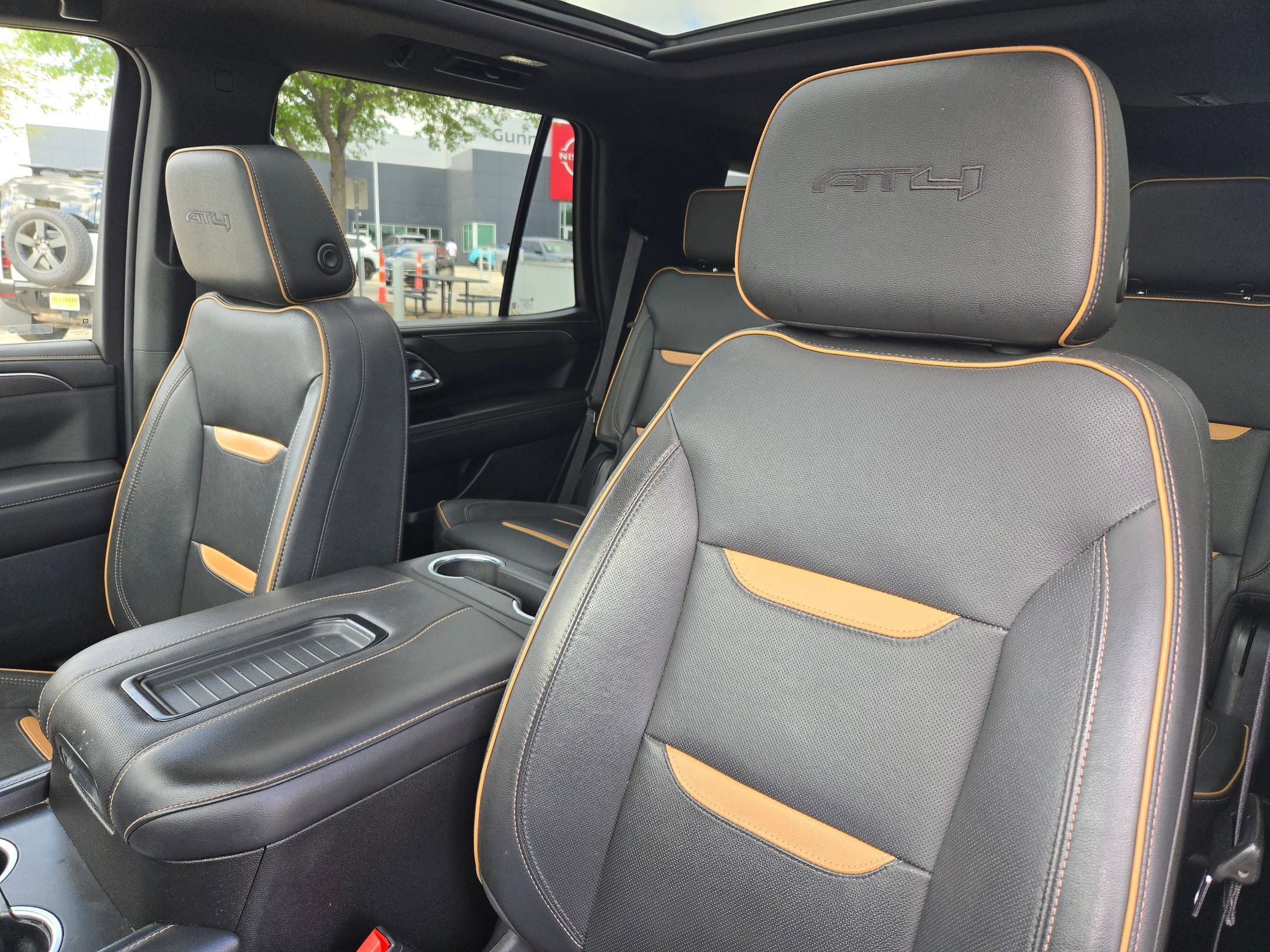 Used 2023 GMC Yukon AT4 image 9