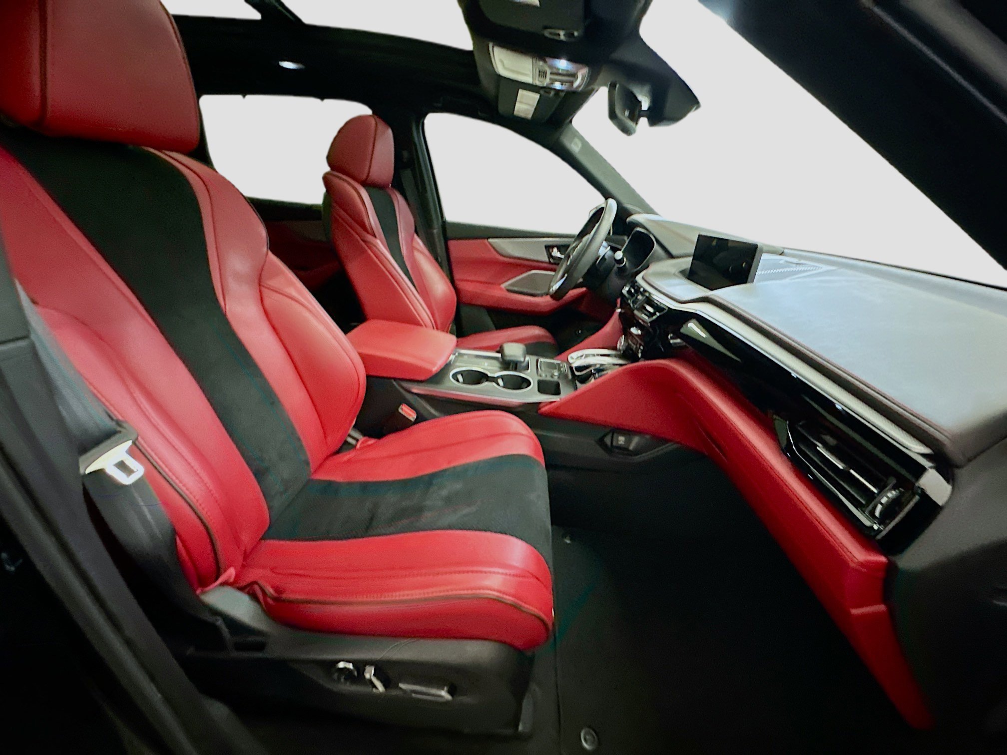 Used 2024 Acura MDX A-Spec image 34