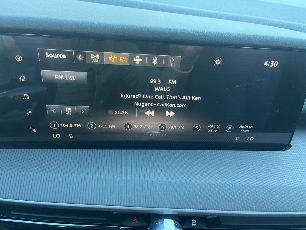 Used 2025 Nissan Murano SV image 16