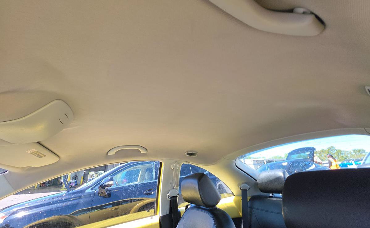 Used 2008 Volkswagen Beetle S image 12